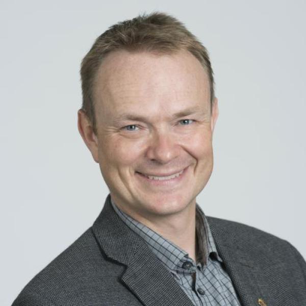 Dr. Evan Fraser